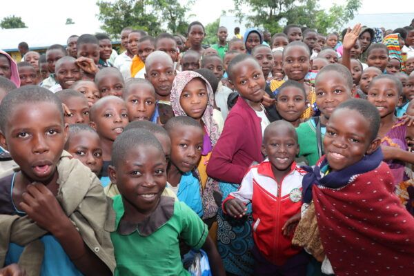 A group of smiling African children.